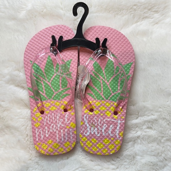 Juncture Shoes Flip Flops Pineapple Super Adorable Poshmark